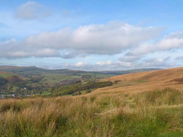 Knowle Lodge Mytholmroyd Exterior photo